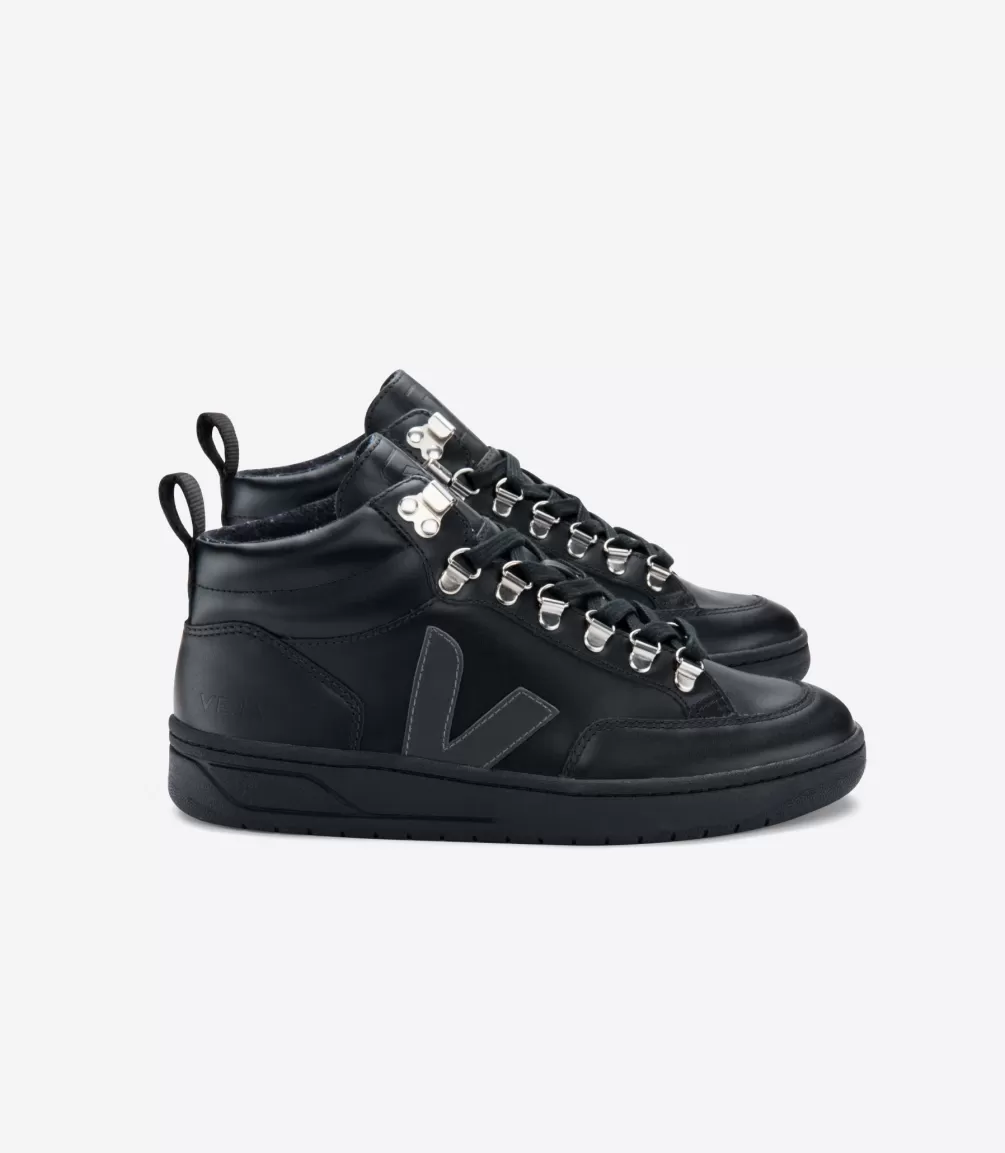 VEJA Adults<RORAIMA LEATHER BLACK GRAFITE BLACK SOLE