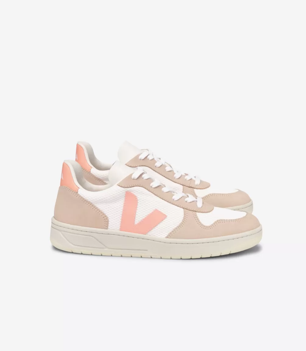 VEJA Adults<V-10 ALVEOMESH WHITE BELLINI ALMOND