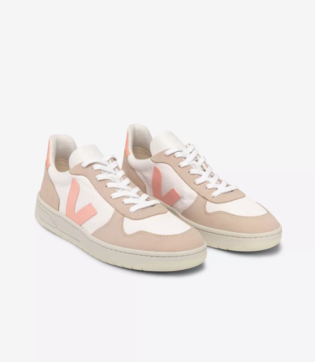 VEJA Adults<V-10 ALVEOMESH WHITE BELLINI ALMOND