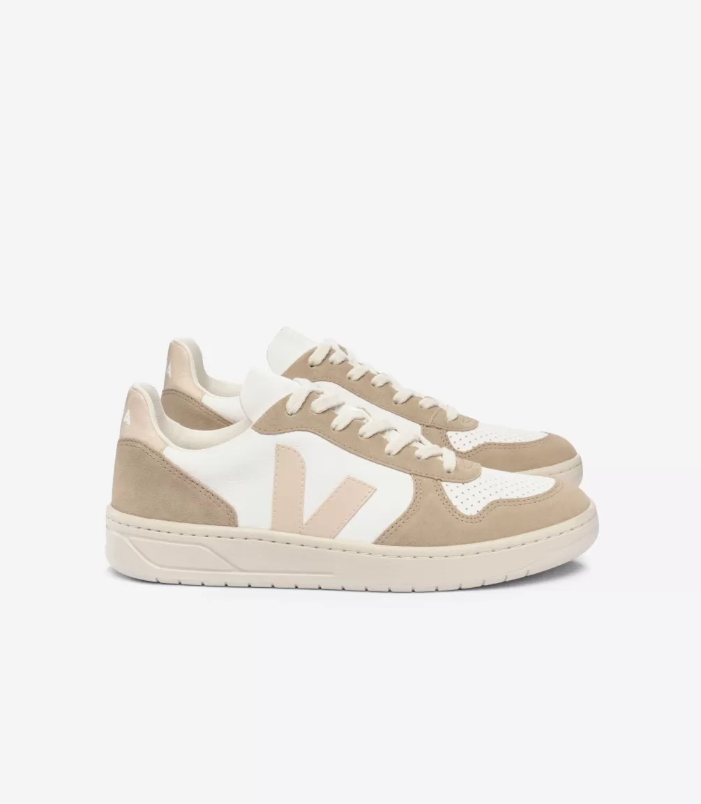 VEJA Adults<V-10 LEATHER WHITE SABLE SAHARA