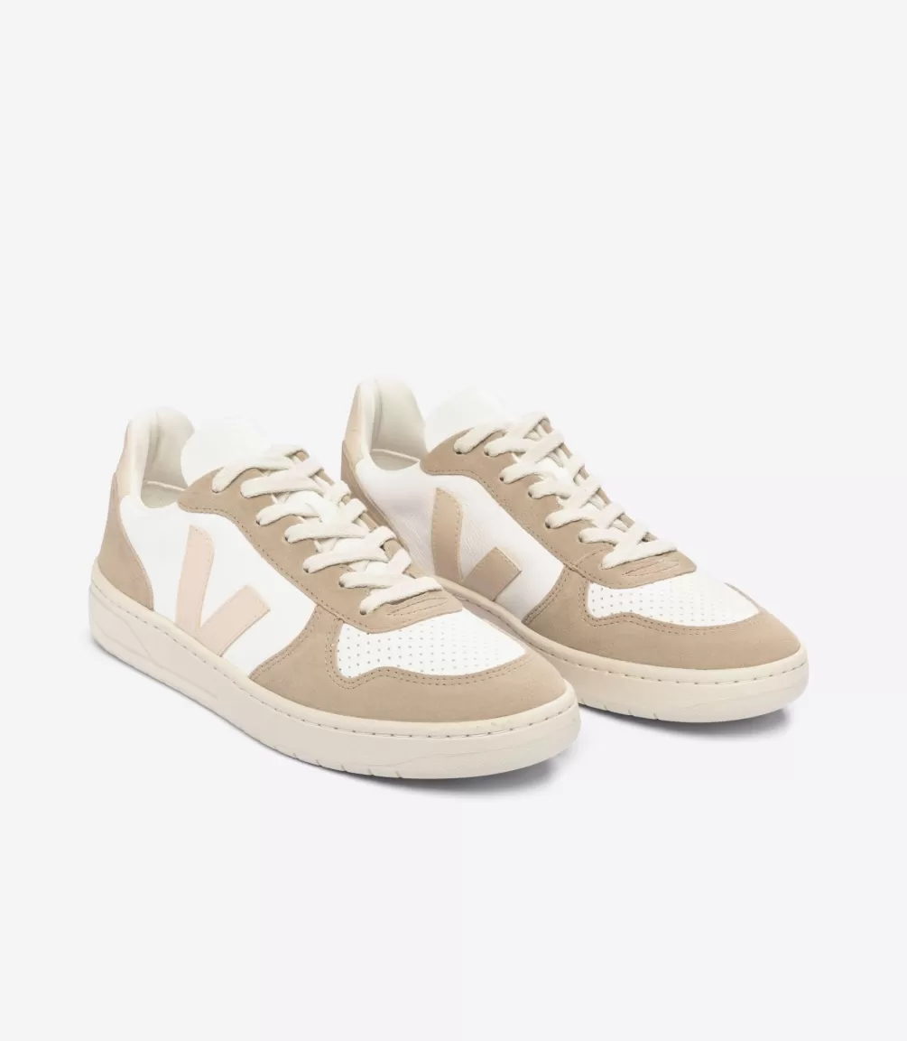 VEJA Adults<V-10 LEATHER WHITE SABLE SAHARA